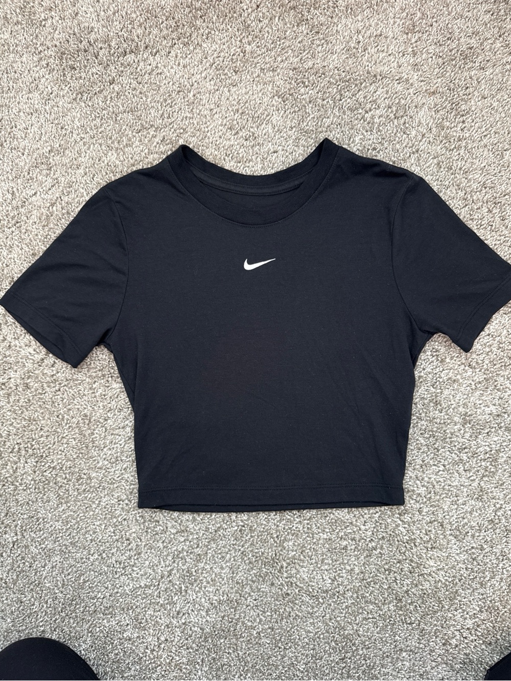 Nike Sportswear Essential Slim Fit Cropped T-Shirt Black Center Swoosh -Women XS